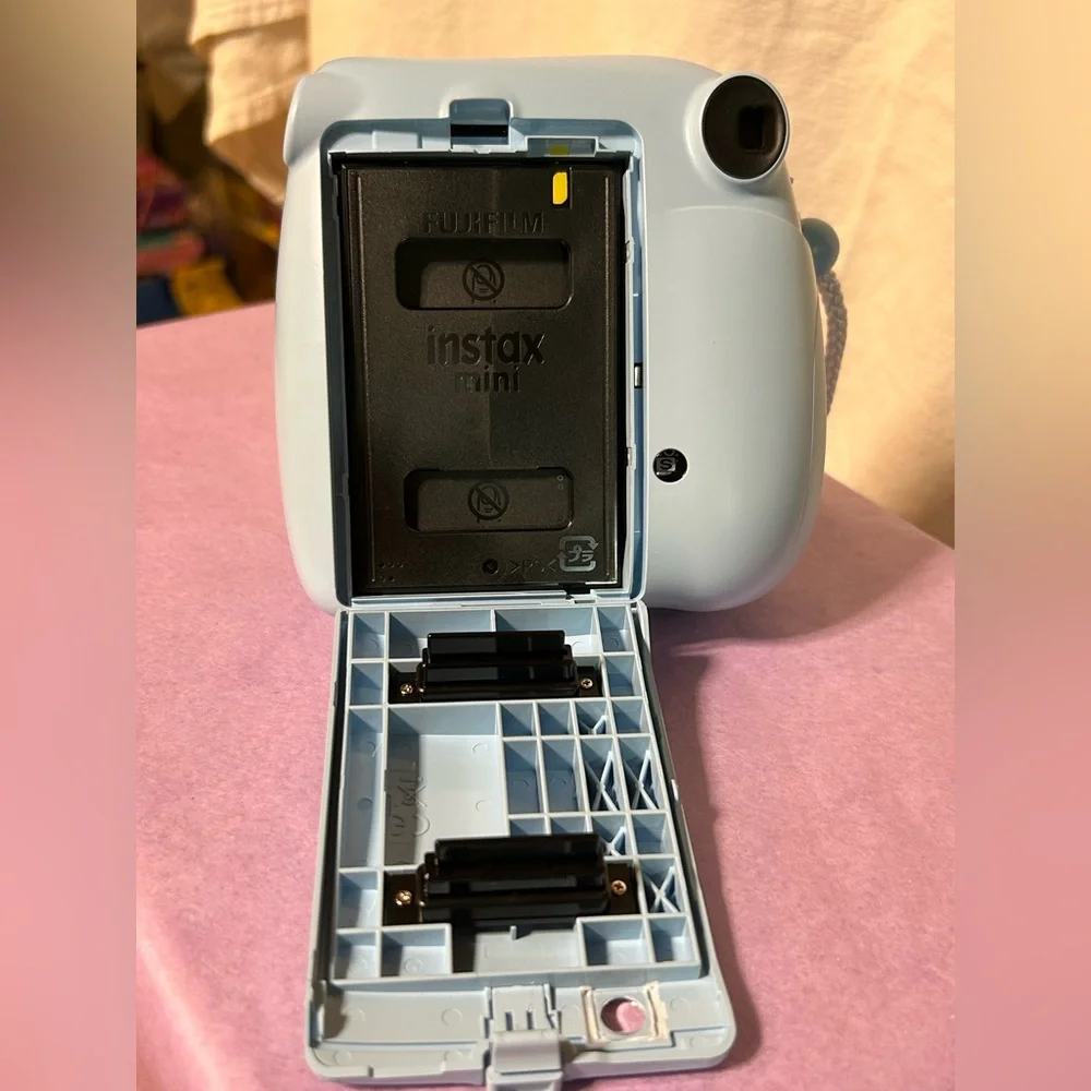 Fujifilm INSTAX MINI 7 PLUS Instant Film Camera Light Blue with Teal Case -WORKS